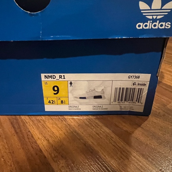 Adidas NMD_R1 Men’s Size 9 Shoes White with Blue accent - Picture 4 of 7